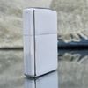 Bật Lửa Zippo Cổ Đồng Khối Mạ Chrome Phay Xước Khắc Ắn Mòn Phủ Sơn Chủ Đề Nguyên Zin Chính Hãng Cực Hiếm, Đời 6 Vạch Sắc Năm 1976 ZC212