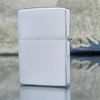 Bật Lửa Zippo Cổ Đồng Khối Mạ Chrome Phay Xước Khắc Ắn Mòn Phủ Sơn Chủ Đề Nguyên Zin Chính Hãng Cực Hiếm, Đời 6 Vạch Sắc Năm 1976 ZC212