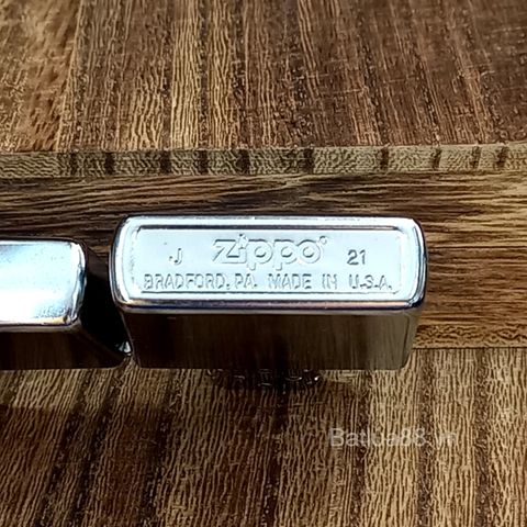 Zippo 48178 – Zippo KISS Design End of the Road Tour Street Chrome™ Mã Sản Phẩm ZM111