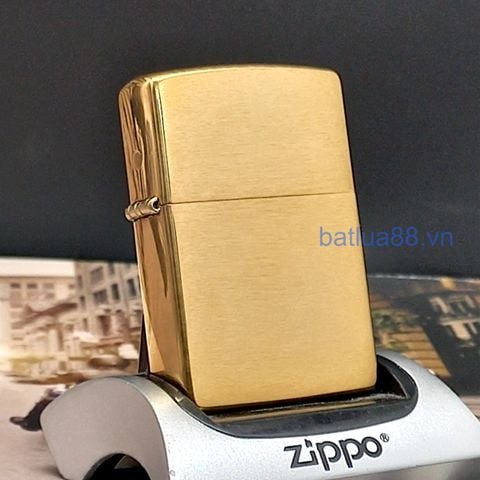 BẬT LỬA ZIPPO BRASS XƯỚC TRƠN Z168