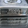 Bật Lửa Zippo Cổ Đồng Khối Mạ Chrome Phay Xước Khắc Ăn Mòn Phủ Sơn 2 Mặt Hiếm Gặp Năm 1982 Đời 8 Vạch Huyền ZC243