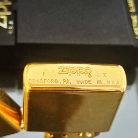 Bật Lửa Zippo Đồng Khối Trơn Bóng Đời X La Mã Sản Xuất Năm 1994 ZL536