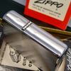 Bật Lửa Zippo Cổ Đồng Khối Mạ Chrome Phay Xước Khắc Ắn Mòn Phủ Sơn Nguyên Zin Chính Hãng, Đời Mộc Đáy 3 Chấm Năm 1963 ZC247