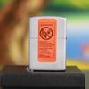 BẬT LỬA ZIPPO SƠN HẤP NHIỆT CHỦ ĐỀ ĐẦU MÁY XE LỬA NĂM 2001 Z43