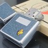 Bật Lửa Zippo Cổ Đồng Khối Mạ Chrome Bóng Vải Bò 2 Mặt Hiếm Gặp Năm 1977 Đời 5 Vạch Sắc ZC256