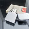 Bật Lửa Zippo Cổ Đồng Khối Mạ Chrome Phay Xước Khắc Ăn Mòn Phủ Sơn Năm 1982 Đời 8 Vạch Huyền ZC271