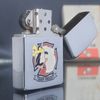 Bật Lửa Zippo Cổ Đồng Khối Mạ Chrome Phay Xước Khắc Ăn Mòn Phủ Sơn 2 Mặt Hiếm Gặp Năm 1982 Đời 8 Vạch Huyền ZC275