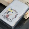 Bật Lửa Zippo Cổ Đồng Khối Mạ Chrome Phay Xước Khắc Ăn Mòn Phủ Sơn 2 Mặt Hiếm Gặp Năm 1982 Đời 8 Vạch Huyền ZC275