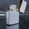 Bật Lửa Zippo Cổ Đồng Khối Mạ Chrome Phay Xước Khắc Ăn Mòn Phủ Sơn Chủ Đề Hiếm Gặp Năm 1978 Đời 4 Vạch Sắc ZC281