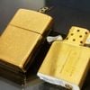 Bật Lửa Zippo Mạ Vàng Gold Plated Chủ Đề Camel Hoa Văn Hiếm Gặp Đời XII La Mã SX Năm 1996 ZL572