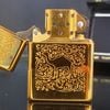 Bật Lửa Zippo Mạ Vàng Gold Plated Chủ Đề Camel Hoa Văn Hiếm Gặp Đời XII La Mã SX Năm 1996 ZL572
