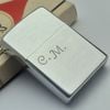 Bật Lửa Zippo Cổ Đồng Khối Mạ Chrome Phay Xước Khắc Ăn Mòn Phủ Sơn Năm 1973 Đời 1 Vạch Thẳng ZC306