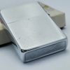 Bật Lửa Zippo Cổ Đồng Khối Mạ Chrome Phay Xước Chủ Đề Ăn Mòn Phủ Sơn Hiếm Gặp Năm 1970 Đời 4 Vạch Thẳng ZC344