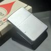 Bật Lửa Zippo Cổ Đồng Khối Mạ Chrome Phay Xước Chủ Đề Ăn Mòn Phủ Sơn Hiếm Gặp Năm 1968 Đời 6 Vạch Thẳng ZC361