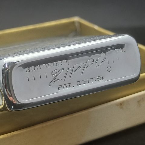 Bật Lửa Zippo Cổ Đồng Khối Mạ Chrome Phay Xước Chủ Đề Ăn Mòn Phủ Sơn Hiếm Gặp Năm 1967 Đời 7 Vạch Thẳng ZC374