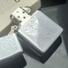 Bật Lửa Zippo Cổ Đồng Khối Mạ Chrome Venetian Hoa Văn Cổ Điển Năm 1982 Đời 8 Vạch Huyền ZC375