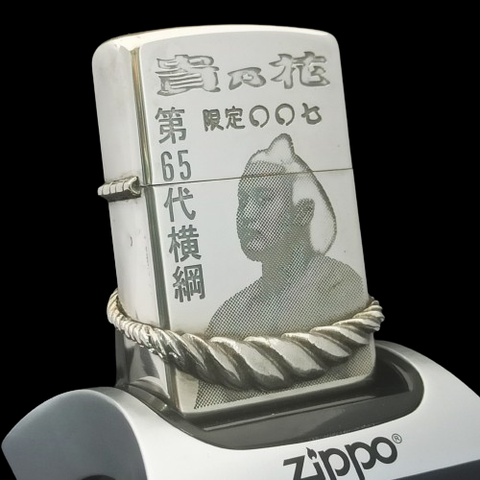 Bật Lửa Zippo Kỷ Niệm 65 Năm Võ Sĩ Emblem Đai Hiếm Độc đời X La Mã năm 1994 ZL305