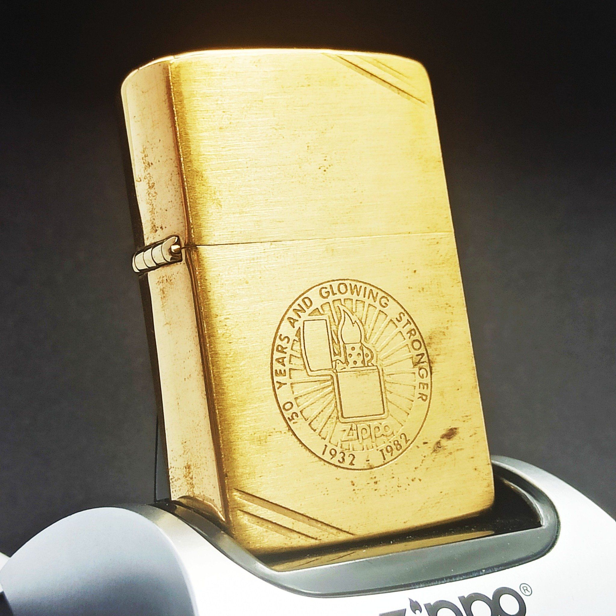 Bật Lửa Zippo Đồng Nguyên Khối Chu Niên Năm 1932 - 1982 Kèm Bộ Bài Rất Hiếm, Giá Trị Sưu Tầm Cực Cao ZQH93