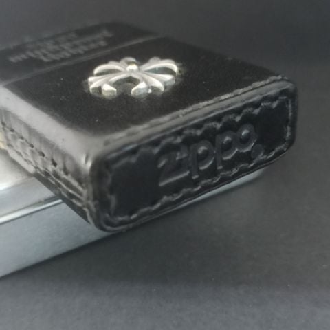 Zippo Bọc Da Hiếm Gặp Giá Thanh Lý Đã Qua Sử Dụng Đời XVI La Mã SX Năm 2000 C41