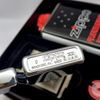 SET BẬT LỬA BÌNH XĂNG VỈ ĐÁ ZIPPO SLIVER PLATE CHỦ ĐỀ PHILIP MORRIS - CHA ĐẺ CỦA MARLBORO BẢN XUẤT THỊ TRƯỜNG CHÂU ÂU SIÊU HIẾM ĐỜI XV LA MÃ SẢN XUẤT NĂM 1999 - ZS25