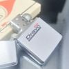 Bật Lửa Zippo Cổ Đồng Khối Mạ Chrome Phay Xước Chủ Đề Ăn Mòn Phủ Sơn Hiếm Gặp Năm 1975 Đời 7 Vạch Sắc ZC386