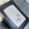 Bật Lửa Zippo Cổ Đồng Khối Mạ Chrome Bóng Chủ Đề Tầu Chiến Ăn Mòn Phủ Sơn Hiếm Gặp Năm 1982 Đời 8 Vạch Huyền ZC389