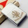 Bật Lửa Zippo Cổ Đồng Khối Mạ Chrome Phay Xước Chủ Đề Ăn Mòn Phủ Sơn Hiếm Gặp Năm 1976 Đời 6 Vạch Sắc ZC402