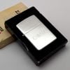 Bật Lửa Zippo Cổ Đồng Khối Mạ Chrome Phay Xước Chủ Đề Ăn Mòn Hiếm Gặp Năm 1982 Đời 8 Vạch Huyền ZC410