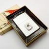 Bật Lửa Zippo Cổ Đồng Khối Mạ Chrome Phay Xước Chủ Đề Emblem Hiếm Gặp Năm 1976 Đời 6 Vạch Sắc ZC427