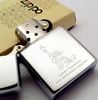 Bật Lửa Zippo Cổ Đồng Khối Mạ Chrome Phay Xước Chủ Đề Ăn Mòn Liberty Nữ Thần Tự Do Hiếm Gặp Năm 1981 Đời 1 Vạch Sắc ZC431