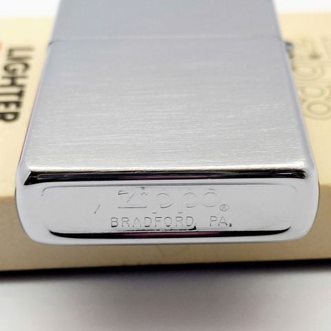 Bật Lửa Zippo Cổ Đồng Khối Mạ Chrome Phay Xước Chủ Đề Ăn Mòn Liberty Nữ Thần Tự Do Hiếm Gặp Năm 1981 Đời 1 Vạch Sắc ZC431