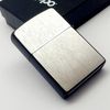 Bật Lửa Zippo Chrome Phay Xước Dọc Viền Sơn Đen Z334