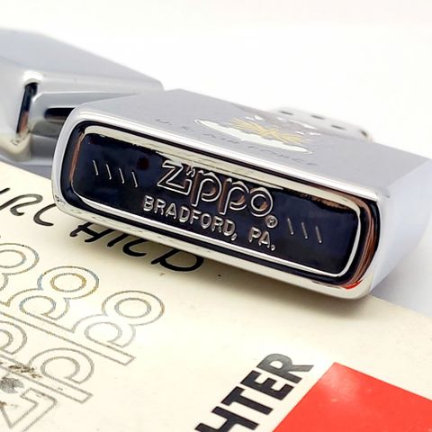 Bật Lửa Zippo Cổ Đồng Khối Mạ Chrome Phay Xước Chủ Đề Quân Sự Hoa Kỳ Ăn Mòn Phủ Sơn Hiếm Gặp Năm 1983 Đời 7 Vạch Huyền ZC464