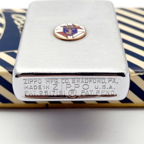 Bật Lửa Zippo Cổ Mạ Chrome Phay Xước Emblem Phủ Men Hiếm Gặp Năm 1953 Đời 3 Hàng Chữ Vỏ Thép ZC468