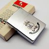 Bật Lửa Zippo Cổ Đồng Khối Mạ Chrome Phay Xước Chủ Đề Ăn Mòn Tầu Chiến Phủ Sơn Hiếm Gặp Năm 1980 Đời 1 Vạch Sắc ZC436