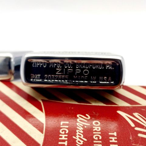 Bật Lửa Zippo Cổ Mạ Chrome Phay Xước Chủ Đề Ăn Phủ Sơn Hiếm Gặp Năm 1953 Đời 3 Hàng Chữ Vỏ Thép ZC467