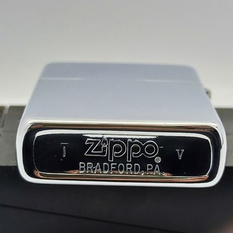 Bật Lửa Zippo Đồng Khối Mạ Chrome Trơn Bóng Đời V La Mã Năm 1989 Mã ZL700