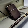 Set Bút - Bật Lửa Zippo Cổ Đồng Khối Phủ Mitnight Băng Đen Huyền Bí Đời VI La Mã Năm 1990 ZS94