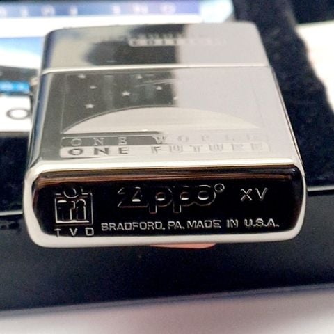 Bật Lửa Zippo Cổ Đồng Khối Mạ Titan Zippo COTY 1999: One World – One Future Hiếm Gặp Đời XV La Mã Năm 1999 ZS93