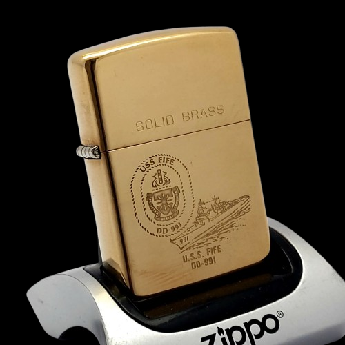 Bật Lửa Zippo Đồng Khối Solid Brass Chu Niên 1932 - 1990 Khắc Ăn Mòn Chủ Đề Tầu Chiến Hiếm Gặp ZQH185