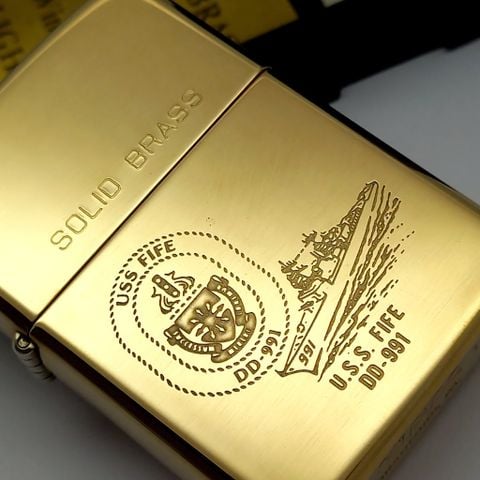 Bật Lửa Zippo Đồng Khối Solid Brass Chu Niên 1932 - 1990 Khắc Ăn Mòn Chủ Đề Tầu Chiến Hiếm Gặp ZQH185