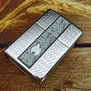 BẬT LỬA ZIPPO CHROME BÓNG HOA VĂN SƠN HẤP NHIỆT VÂN ĐÁ LOGO NGỌN LỬA BẢN XUẤT CHÂU ÂU NĂM 2011 Z84
