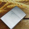 BẬT LỬA ZIPPO SATIN EMBLEM LOGO KỶ NIỆM 60 NĂM THÀNH LẬP HÃNG NĂM 2014 Z98