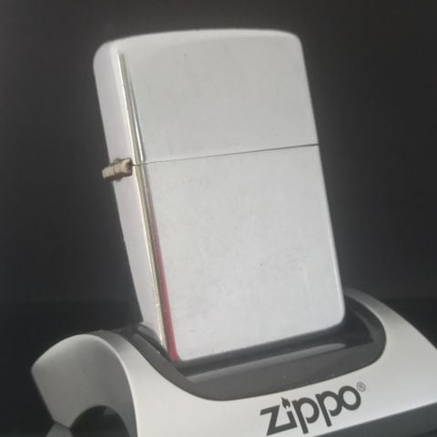 Bật Lửa Zippo Cổ Đồng Khối Mạ Chrome Trơn Phay Xước Trơn 2 Mặt Đã Qua Sử Dụng Đời 2 Vạch Thẳng Năm 1972 ZCU86