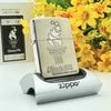 BẬT LỬA ZIPPO LIMITTED MẠ BẠC ĐẮP NỔI 2 MẶT CHỦ ĐỀ KỶ NIỆM 100 NĂM ATLANTA ĐỜI XI NĂM 1995 ZL171