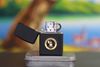 BẬT LỬA ZIPPO SƠN TĨNH ĐIỆN EMBLEM LOGO KỶ NIỆM 60 NĂM THÀNH LẬP HÃNG ĐỜI VIII NĂM 1992 ZL189