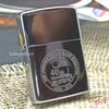BẬT LỬA ZIPPO CHROME BÓNG CHỦ ĐỀ KỶ NIỆM 40TH ĐỜI VIII NĂM 1992 ZL18 BẢN KỶ NIỆM 40 NĂM THÀNH LẬP HÃNG 1932-1972