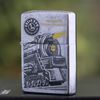 BẬT LỬA ZIPPO CHROME BÓNG SƠN HẤP NHIỆT CHỦ ĐỀ ĐẦU MÁY XE LỬA ĐỜI XVI NĂM 2000 ZL52