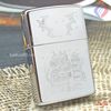 BẬT LỬA ZIPPO CHROME BÓNG CHỦ ĐỀ THUẬN BUỒM XUÔI GIÓ ĐỜI XI NĂM 1995 ZL59