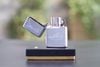 BẬT LỬA ZIPPO CHROME BÓNG CHỦ ĐỀ WILD WEST ĐỜI VIII NĂM 1992 ZL9